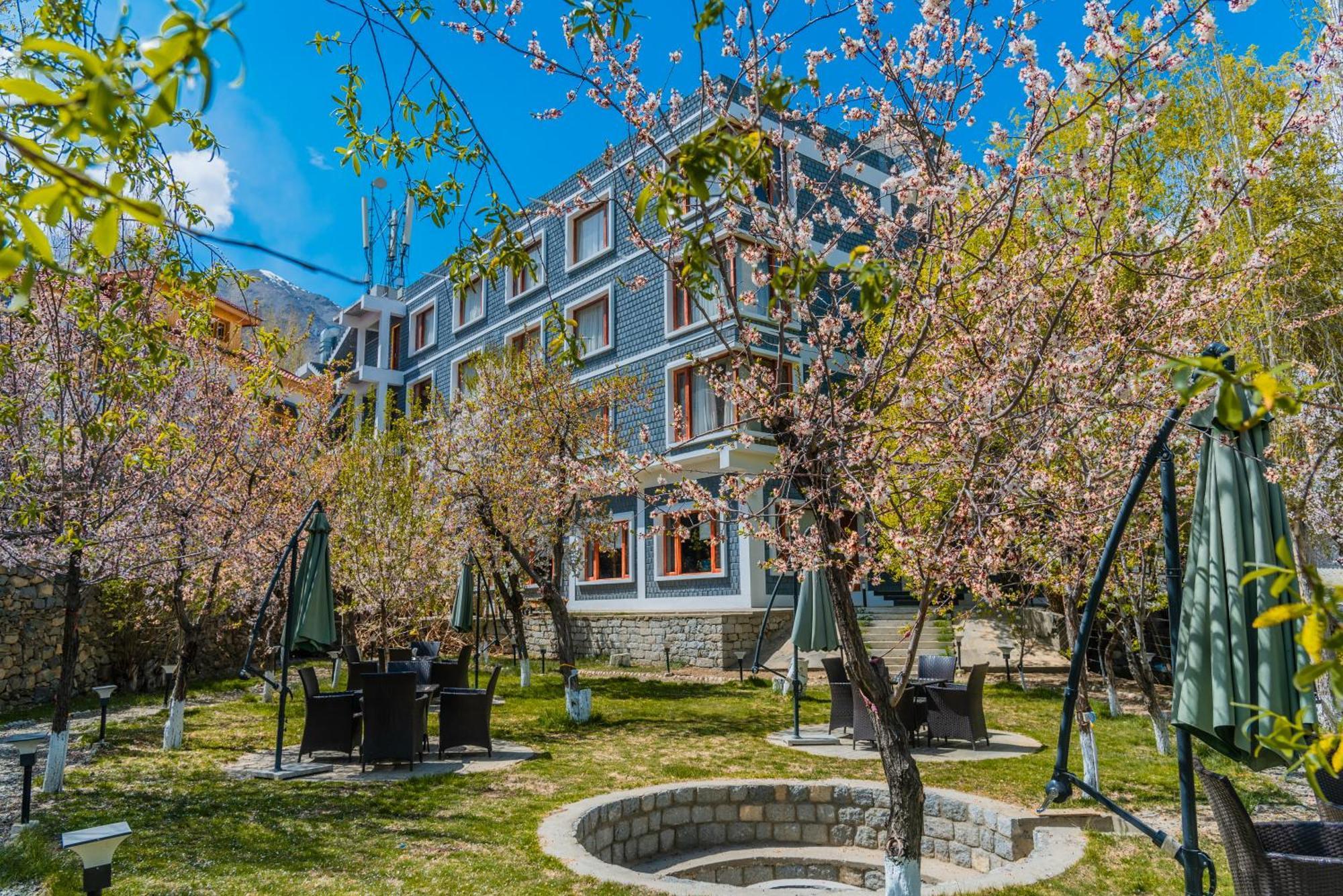 Hotel The Kargil Luaran gambar